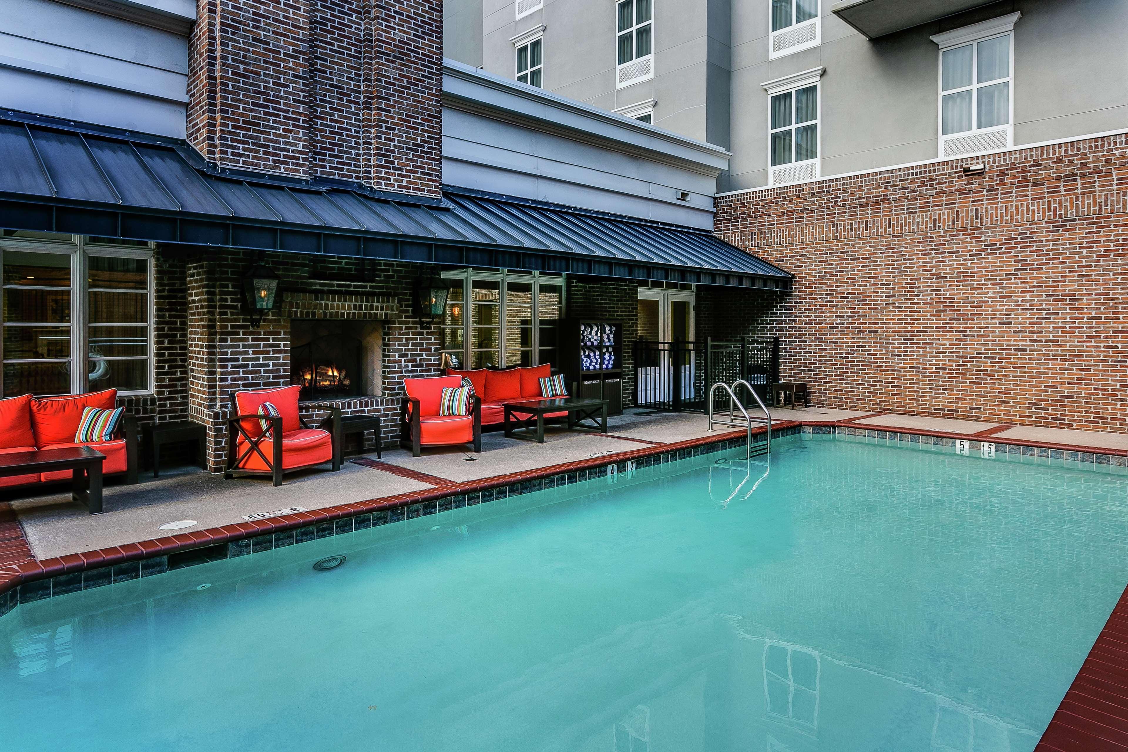 Hampton Inn & Suites Mobile - Downtown Historic District Exterior photo