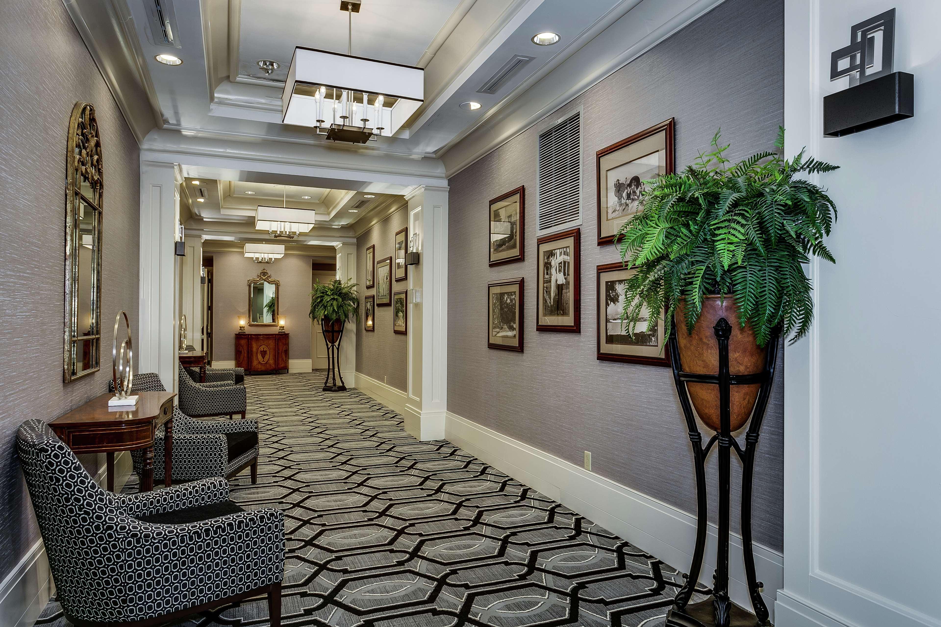 Hampton Inn & Suites Mobile - Downtown Historic District Exterior photo